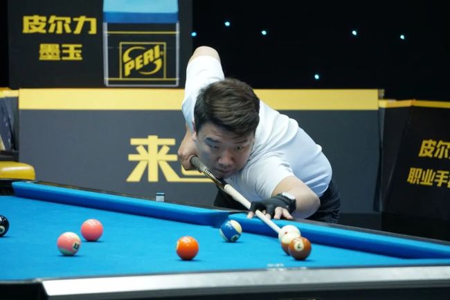 维维亚诺：有消息人士告诉我，米兰将孔蒂视为新主帅的第一选择.